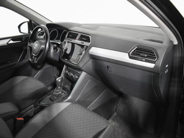 Volkswagen Tiguan II с пробегом 2018 года, цена 1 899 000 рублей, 150010 км, внедорожник, Автокод Объявления