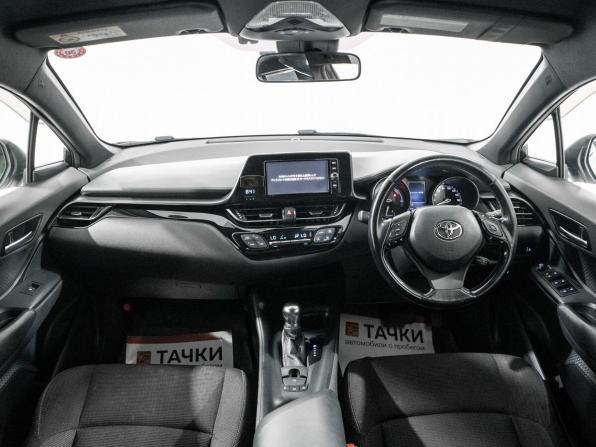 Toyota C-HR I с пробегом 2017 года, цена 1 800 000 рублей, 92515 км, внедорожник, Автокод Объявления