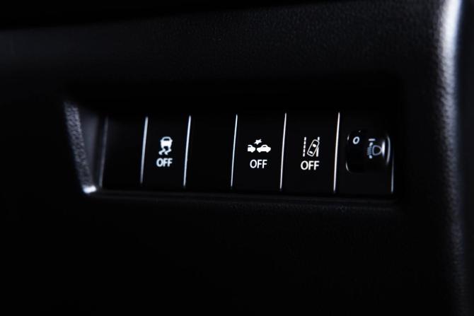 Suzuki Swift V с пробегом 2017 года, цена 1 419 000 рублей, 139190 км, хэтчбек, Автокод Объявления