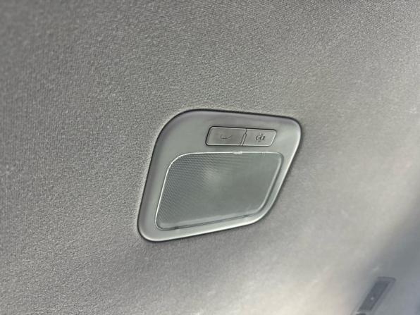 Hyundai H-1 II с пробегом 2012 года, цена 1 499 000 рублей, 223000 км, минивэн, Автокод Объявления