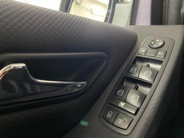 Mercedes-Benz A-Класс II (W169) Рестайлинг с пробегом 2011 года, цена 949 700 рублей, 88289 км, хэтчбек, Автокод Объявления