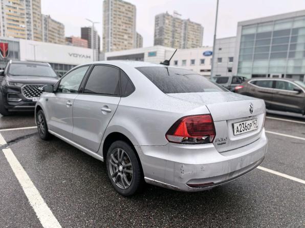 Volkswagen Polo V Рестайлинг с пробегом 2018 года, цена 1 095 000 рублей, 89680 км, седан, Автокод Объявления