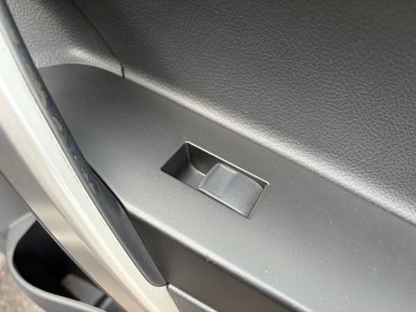 Toyota Auris II с пробегом 2013 года, цена 1 295 000 рублей, 90000 км, хэтчбек, Автокод Объявления