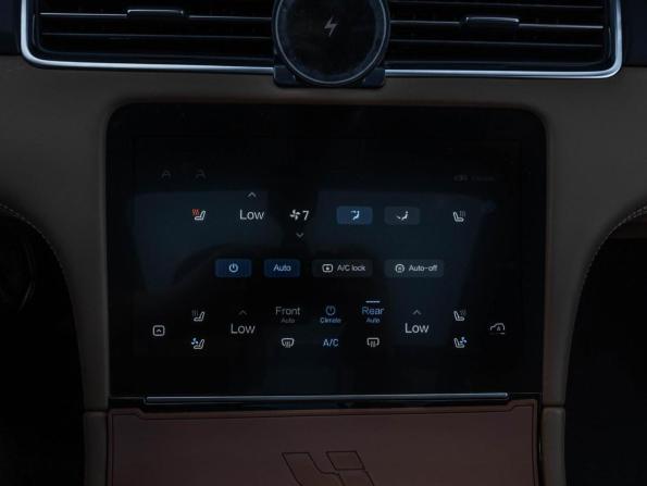 Li Auto (Lixiang) One с пробегом 2022 года, цена 3 699 000 рублей, 62055 км, внедорожник, Автокод Объявления