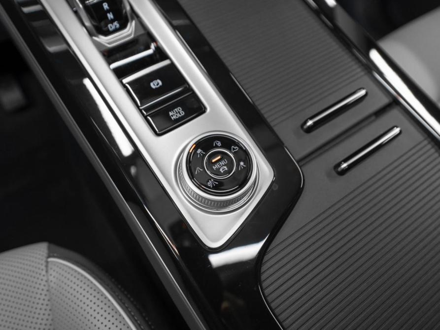 Volkswagen Tavendor I Рестайлинг Москва  - изображение 25