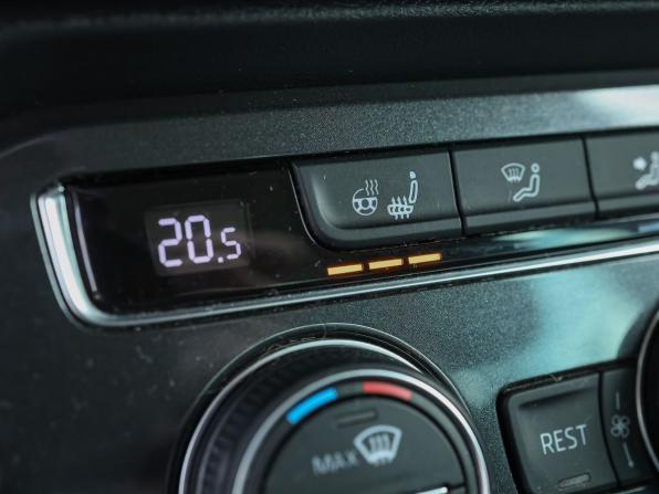 Volkswagen Tiguan II с пробегом 2018 года, цена 2 599 000 рублей, 139809 км, внедорожник, Автокод Объявления
