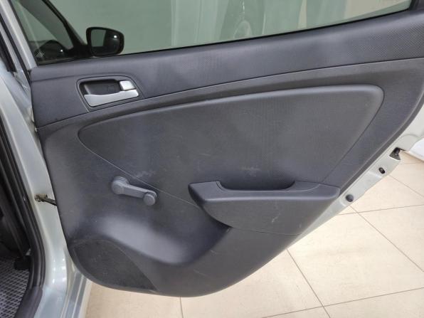 Hyundai Solaris I с пробегом 2013 года, цена 730 000 рублей, 129542 км, седан, Автокод Объявления