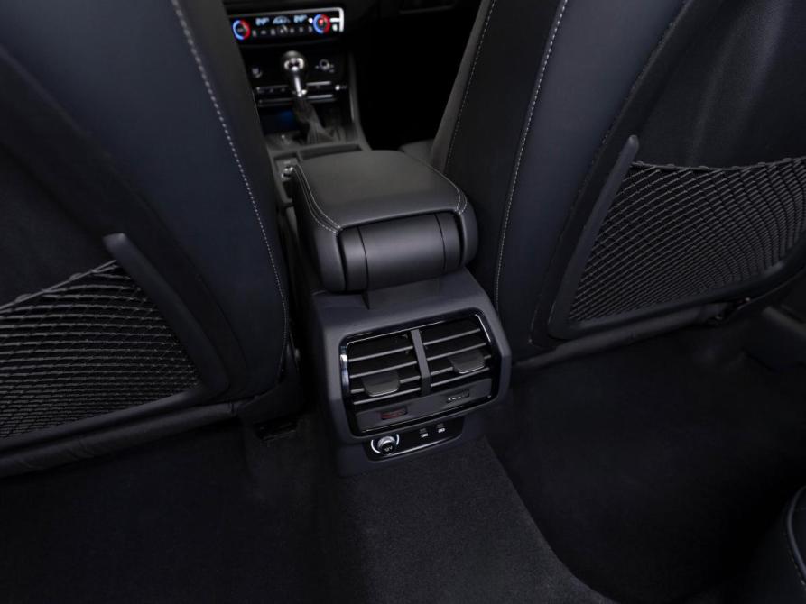 Audi Q3 II (F3) Москва  - изображение 19