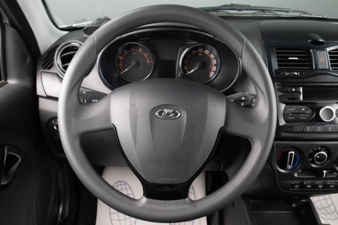 Lada (ВАЗ) Granta I Рестайлинг с пробегом 2023 года, цена 999 000 рублей, 29600 км, седан, Автокод Объявления