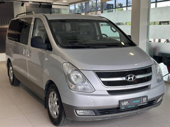 Hyundai H-1 II с пробегом 2008 года, цена 1 215 000 рублей, 244696 км, минивэн, Автокод Объявления