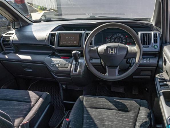 Honda Stepwgn IV с пробегом 2011 года, цена 1 575 000 рублей, 236283 км, минивэн, Автокод Объявления
