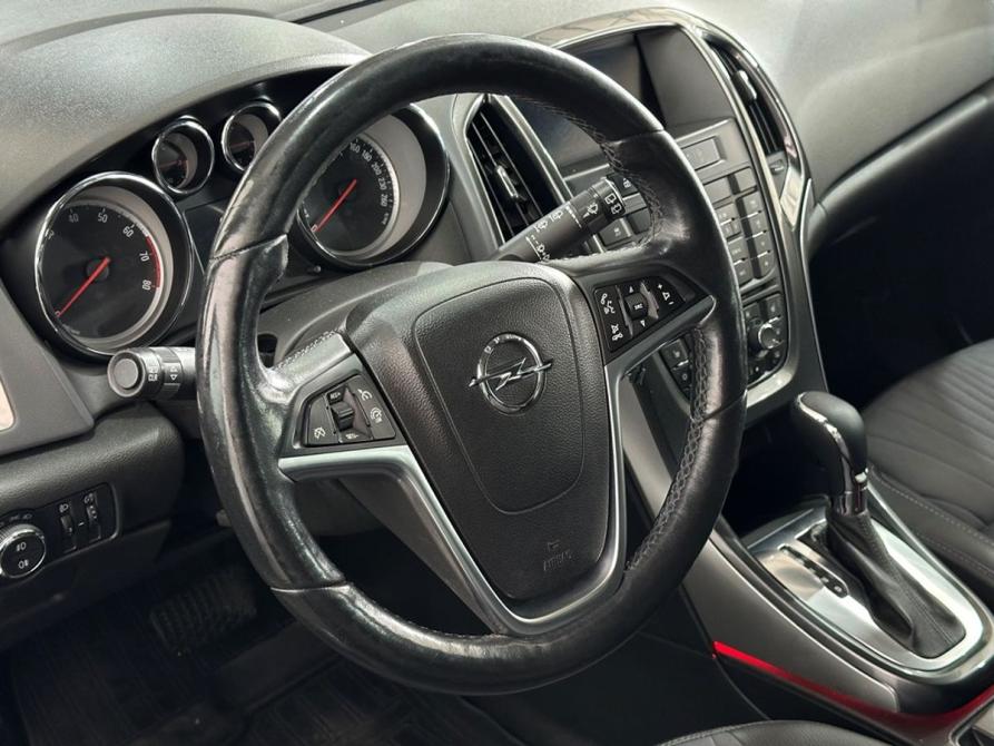 Opel Astra J Рестайлинг Москва  - изображение 12