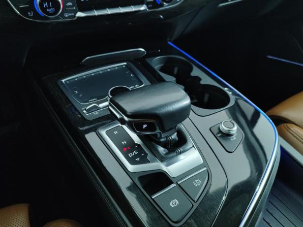 Audi Q7 II (4M) с пробегом 2019 года, цена 3 595 000 рублей, 237500 км, внедорожник, Автокод Объявления