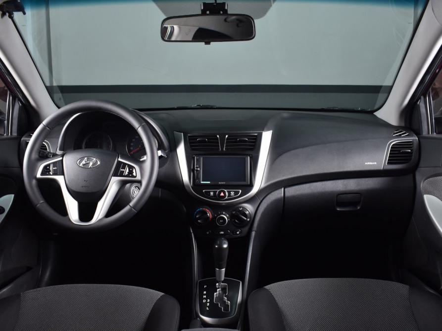 Hyundai Solaris I Кемерово  - изображение 9