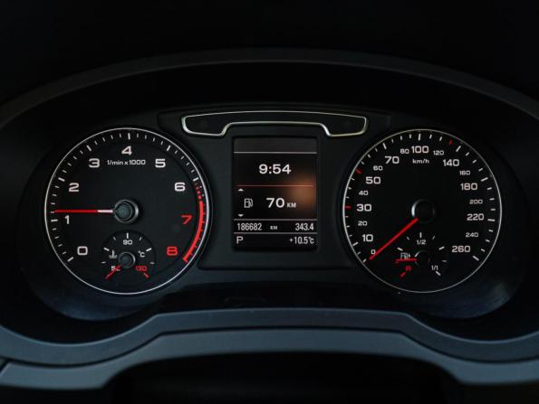 Audi Q3 I (8U) с пробегом 2012 года, цена 1 220 000 рублей, 186654 км, внедорожник, Автокод Объявления
