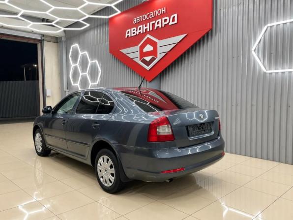 Skoda Octavia II (A5) Рестайлинг с пробегом 2013 года, цена 830 000 рублей, 160775 км, лифтбек, Автокод Объявления