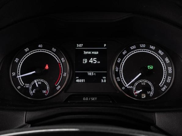 Skoda Rapid II с пробегом 2021 года, цена 1 665 000 рублей, 46691 км, лифтбек, Автокод Объявления