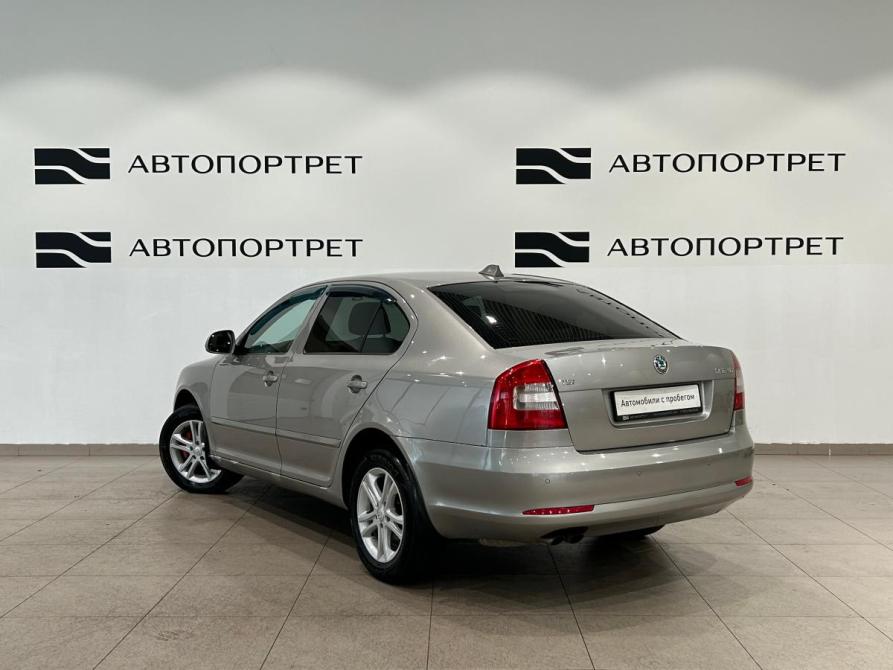Skoda Octavia II (A5) Рестайлинг Санкт-Петербург  - изображение 5