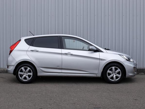 Hyundai Solaris I с пробегом 2013 года, цена 680 000 рублей, 233791 км, хэтчбек, Автокод Объявления