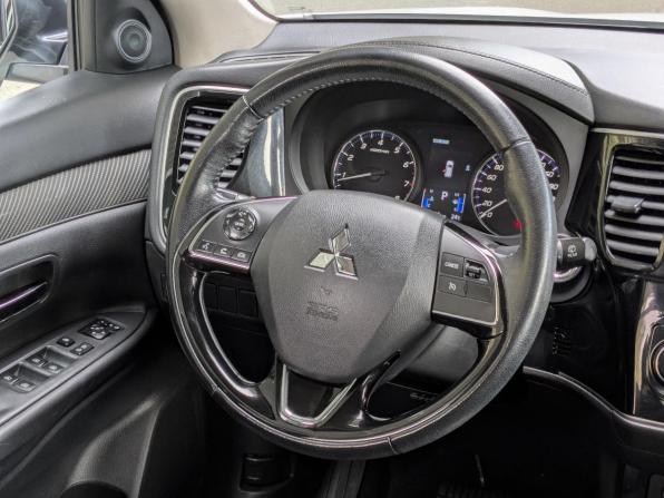 Mitsubishi Outlander III Рестайлинг 3 с пробегом 2019 года, цена 2 149 500 рублей, 125000 км, внедорожник, Автокод Объявления