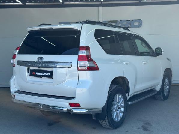 Toyota Land Cruiser Prado 150 Series Рестайлинг 1 с пробегом 2016 года, цена 4 450 000 рублей, 94042 км, внедорожник, Автокод Объявления