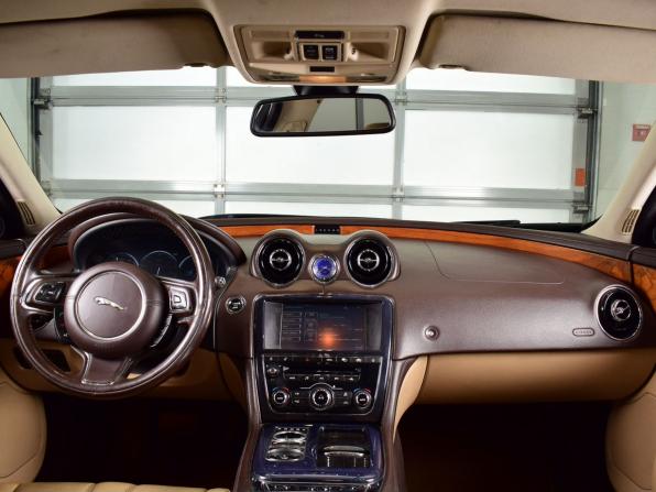 Jaguar XJ IV (X351) с пробегом 2011 года, цена 1 764 995 рублей, 192740 км, седан, Автокод Объявления