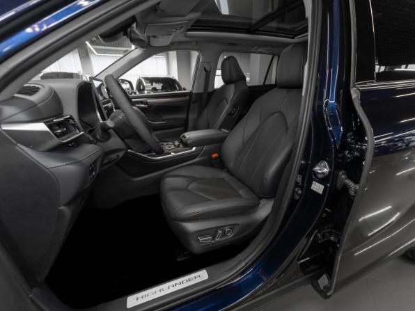 Toyota Highlander IV (XU70) с пробегом 2026 года, цена 5 650 000 рублей, 50 км, внедорожник, Автокод Объявления