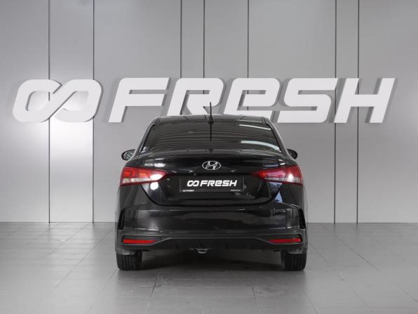 Hyundai Solaris II Рестайлинг с пробегом 2021 года, цена 1 589 000 рублей, 93551 км, седан, Автокод Объявления