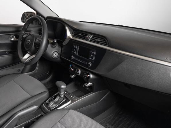 Kia Rio IV Рестайлинг с пробегом 2021 года, цена 1 759 600 рублей, 75000 км, седан, Автокод Объявления