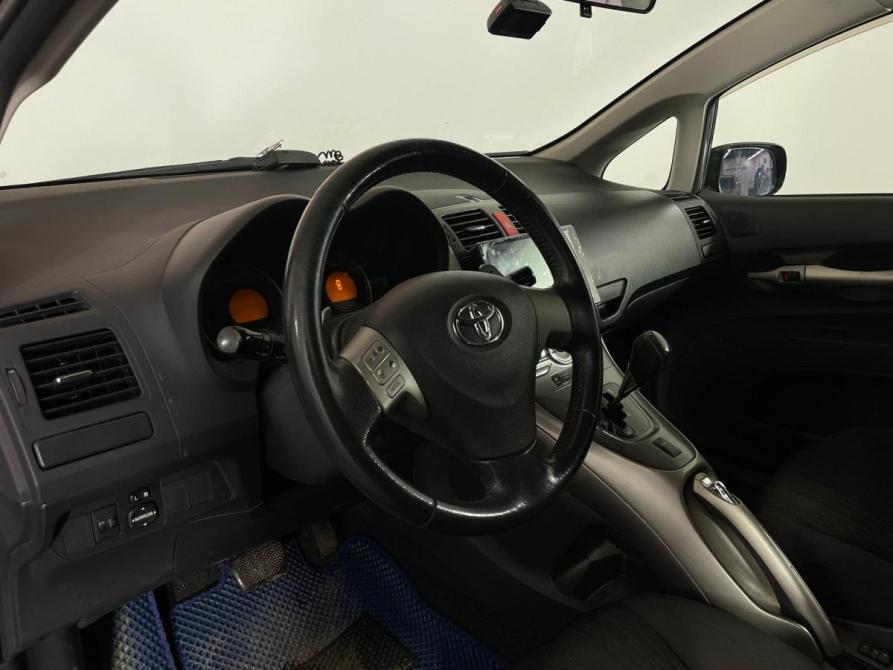 Toyota Auris I Воронеж  - изображение 9