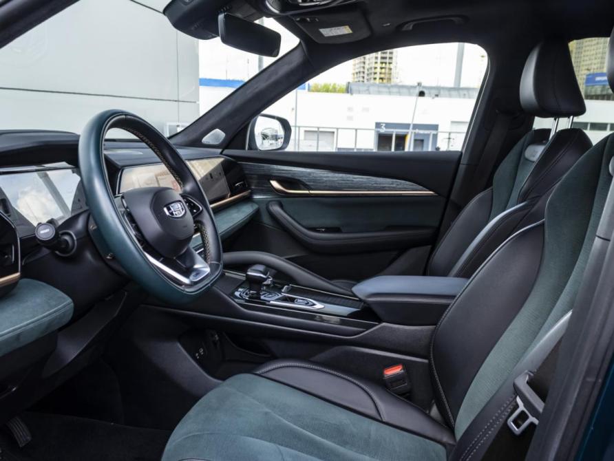 Geely Monjaro I Москва  - изображение 10