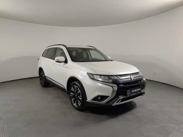 Mitsubishi Outlander III Рестайлинг 3 с пробегом 2022 года, цена 1 949 000 рублей, 204156 км, внедорожник, Автокод Объявления