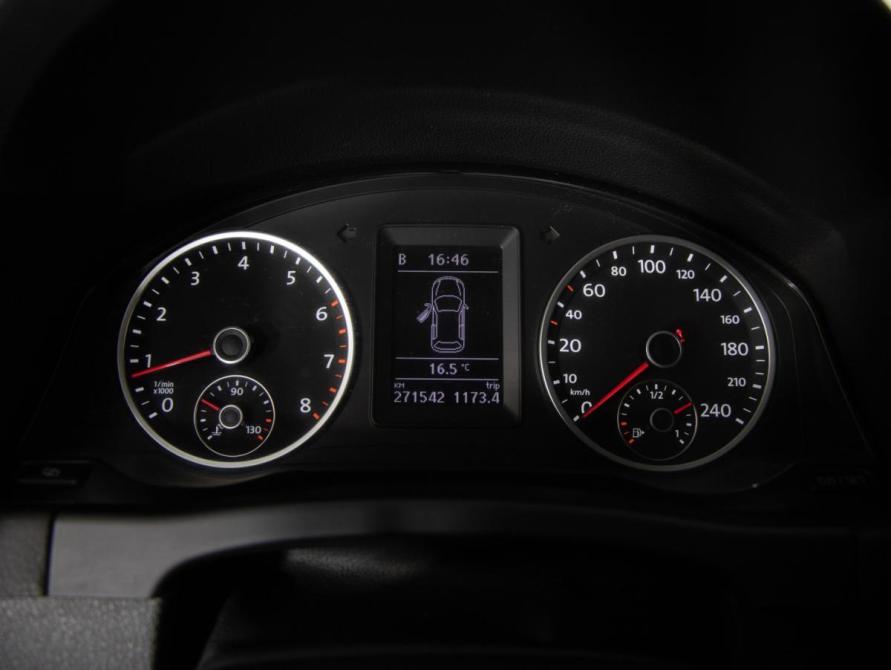 Volkswagen Tiguan I Рестайлинг Санкт-Петербург  - изображение 14
