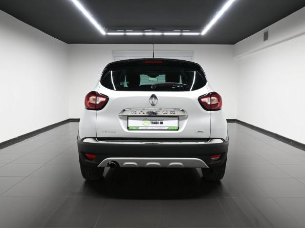Renault Kaptur I с пробегом 2016 года, цена 1 645 000 рублей, 128807 км, внедорожник, Автокод Объявления