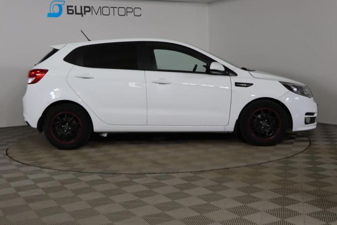 Kia Rio III Рестайлинг с пробегом 2016 года, цена 1 279 990 рублей, 47622 км, хэтчбек, Автокод Объявления