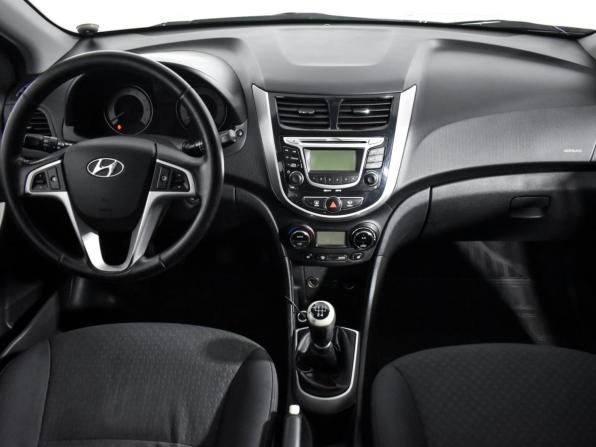Hyundai Solaris I с пробегом 2012 года, цена 575 000 рублей, 267873 км, хэтчбек, Автокод Объявления