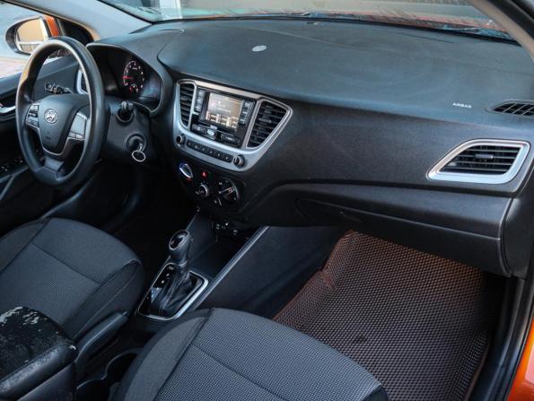 Hyundai Solaris II Рестайлинг с пробегом 2021 года, цена 1 550 000 рублей, 110679 км, седан, Автокод Объявления