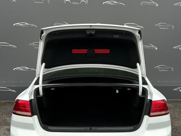 Volkswagen Passat B8 с пробегом 2018 года, цена 1 555 700 рублей, 146502 км, седан, Автокод Объявления