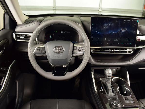 Toyota Highlander IV (XU70) с пробегом 2026 года, цена 5 199 995 рублей, 26 км, внедорожник, Автокод Объявления
