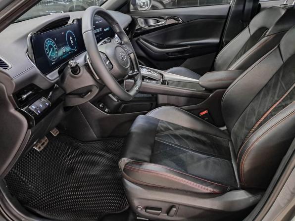Hyundai Lafesta I Рестайлинг с пробегом 2023 года, цена 2 665 000 рублей, 41749 км, седан, Автокод Объявления