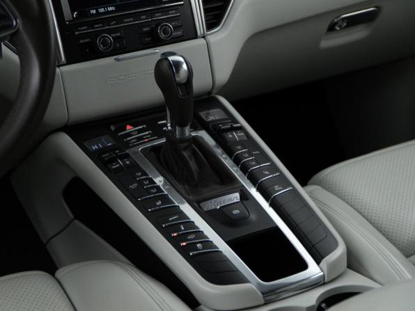 Porsche Macan I с пробегом 2015 года, цена 3 698 999 рублей, 109187 км, внедорожник, Автокод Объявления