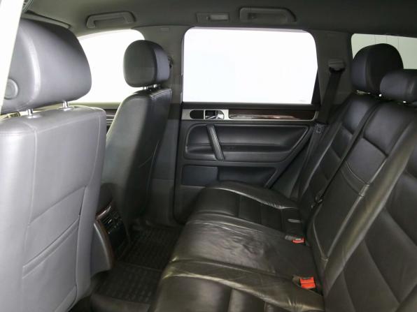 Volkswagen Touareg I Рестайлинг с пробегом 2007 года, цена 795 000 рублей, 290581 км, внедорожник, Автокод Объявления