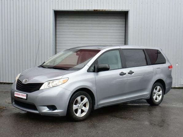 Toyota Sienna III с пробегом 2010 года, цена 1 799 000 рублей, 228000 км, минивэн, Автокод Объявления