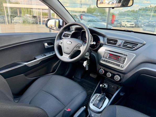 Kia Rio III Рестайлинг с пробегом 2017 года, цена 1 110 000 рублей, 106691 км, седан, Автокод Объявления
