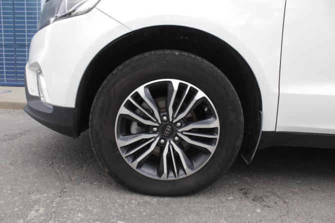 Geely Emgrand X7 I Рестайлинг 2 с пробегом 2019 года, цена 1 380 000 рублей, 114219 км, внедорожник, Автокод Объявления