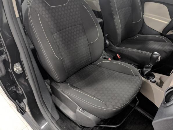 Renault Logan II с пробегом 2017 года, цена 860 000 рублей, 107150 км, седан, Автокод Объявления