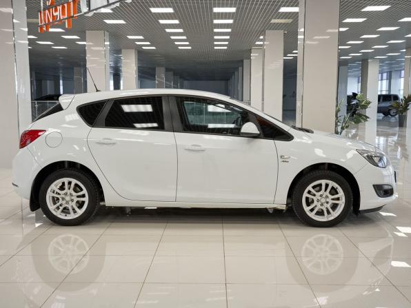 Opel Astra J Рестайлинг с пробегом 2013 года, цена 970 000 рублей, 81247 км, хэтчбек, Автокод Объявления