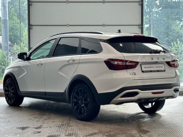 Lada (ВАЗ) Vesta I Рестайлинг (NG) с пробегом 2024 года, цена 1 520 000 рублей, 25600 км, универсал, Автокод Объявления
