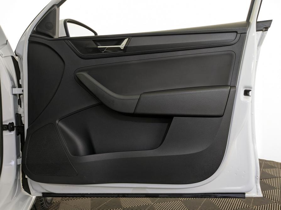 Skoda Rapid I Рестайлинг Москва  - изображение 24