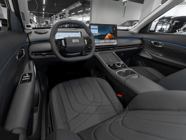 Geely Galaxy Starship 7 с пробегом 2026 года, цена 3 650 000 рублей, 13 км, внедорожник, Автокод Объявления